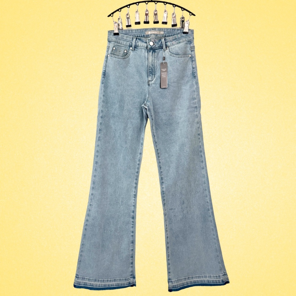 Tractr Size 6 Light wash slightly flared jeans